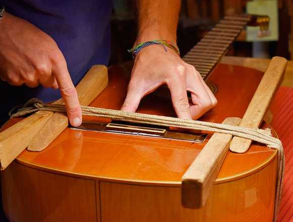 fabrica y reparacion de instrumentos musicales