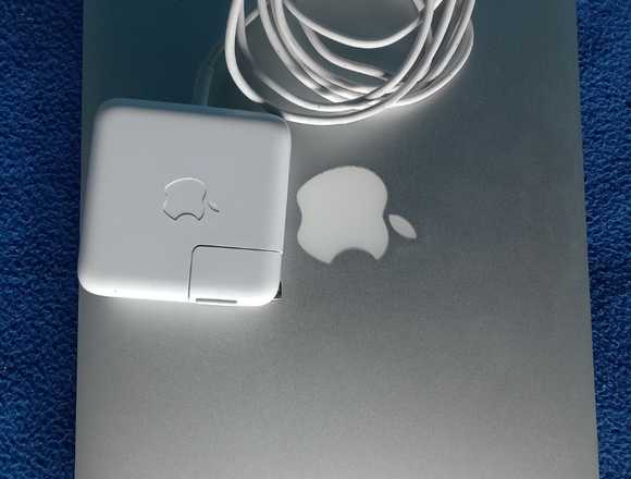 Macbook air macOs Monterrey