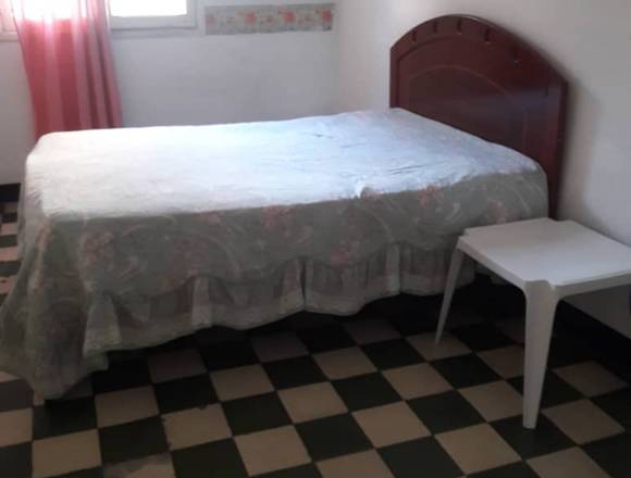 HABITACIÓN EN ALQUILER EN PLAZA VENEZUELA