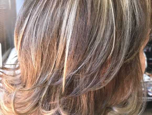 Mechas localizadas en Salones Carolinas: