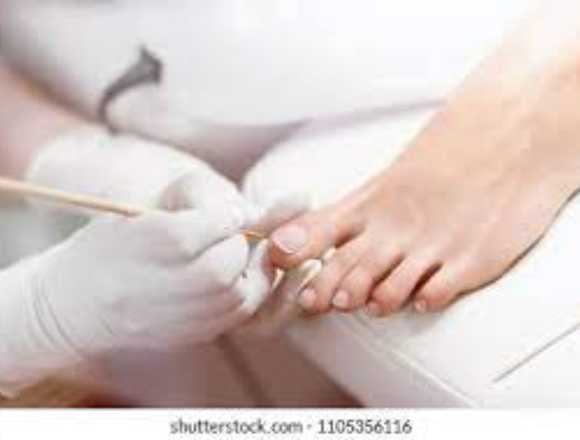 Pedicuria con belleza de pies