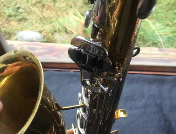 Saxo tenor marca Rex