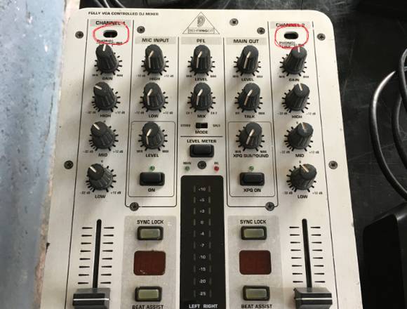 VENDO MIXER BEHRINGER VMX200 