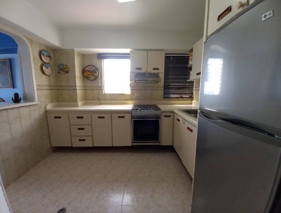 Vendemos apartamento - Av. La Playa, Tanaguarenas 