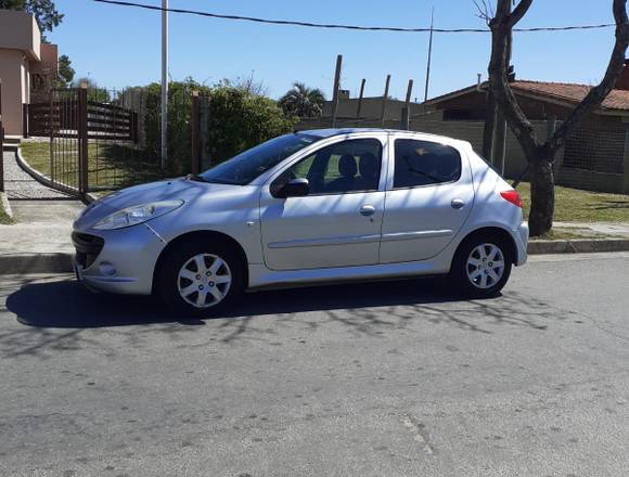 Vendo Peugeot 207 compact