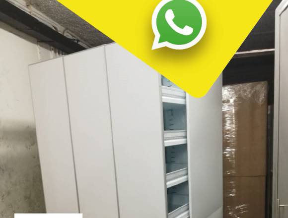 venta de mobiliario,muebles,vitrinas y estanterias