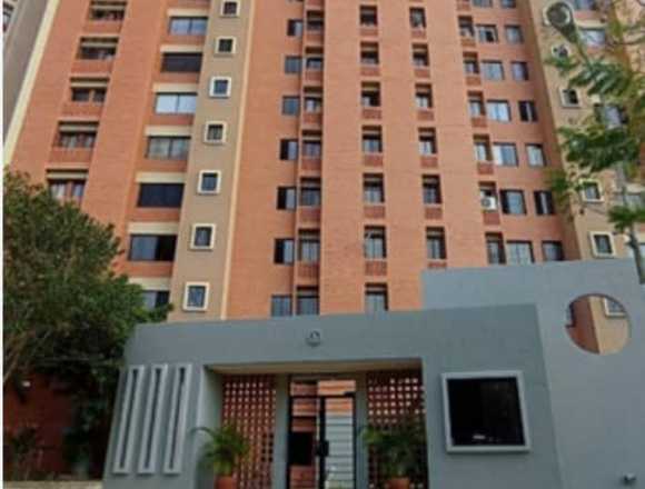 Vende  Apartamento..Resd Lomas de los Mangos