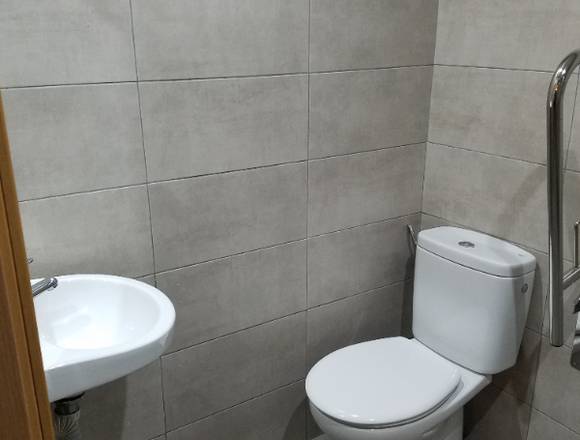 Alquiler de habitación  con baño privado 