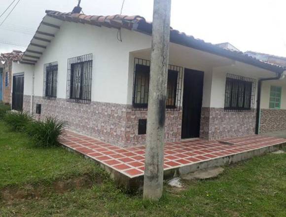 Casa esquinera para la venta en salento