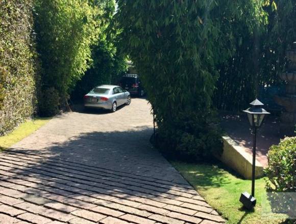 VENTA CASA EN BOSQUES DE LAS LOMAS