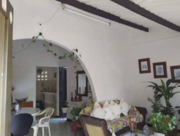 Se vende casa Ciudad Córdoba, Cali.