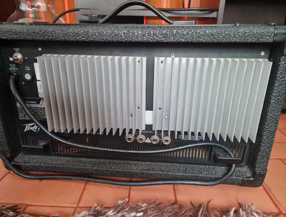 Amplificador PEAVEY 