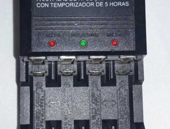 Cargador de Pilas Recargables AA y AAA