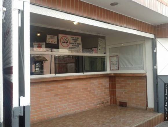 Venta de Edificio comercial de 3 niveles ED001-V-MG 