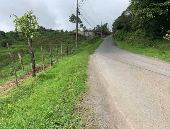 Venta de Lote en Vâsquez de Coronado, San José.