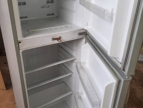 Vendo Refrigerador YOY de 7 pies cùbicos