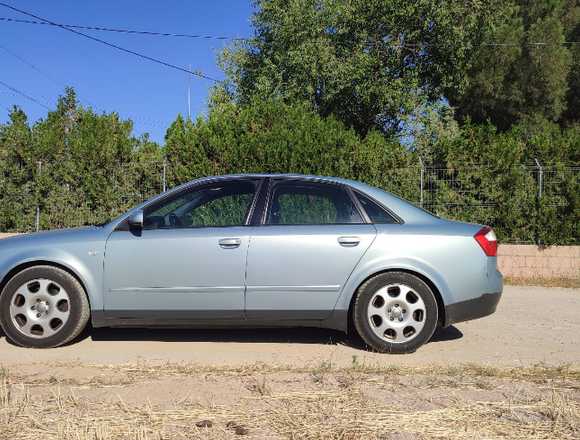 AUDI A4 2.5 TDI 180 CV QUATTRO 6 velocidades