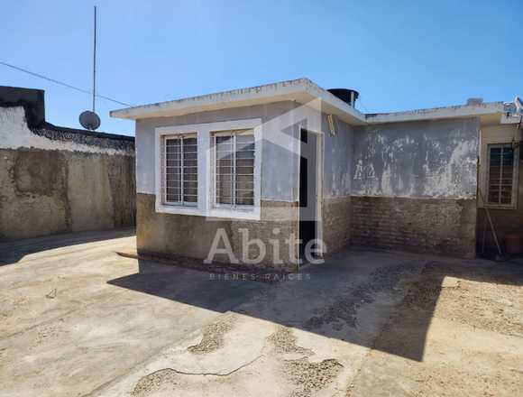 EN VENTA - CASA EN LAS ADRIANAS