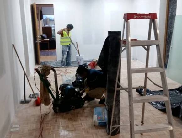 Se realizan trabajos de pintura y restauración 