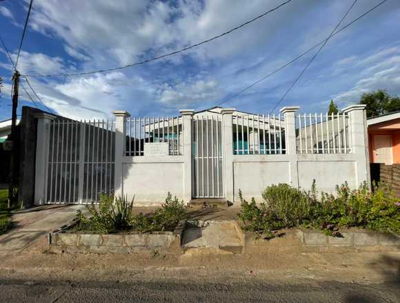 Linda casa en residencial vistas del momotombo