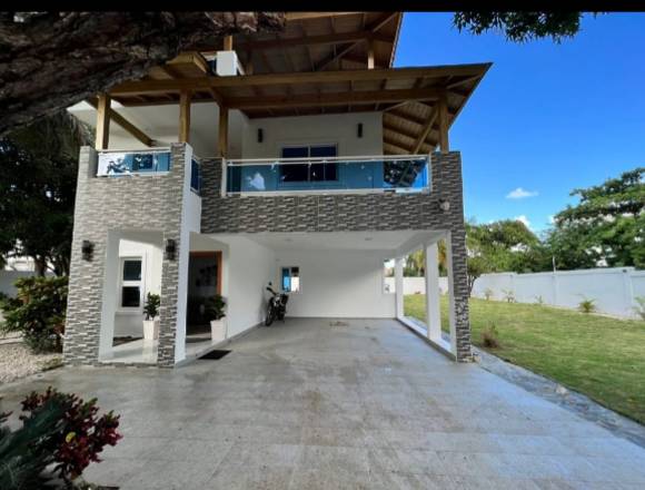 EN SEMANA SANTA ESTA VILLA ES PARA TI