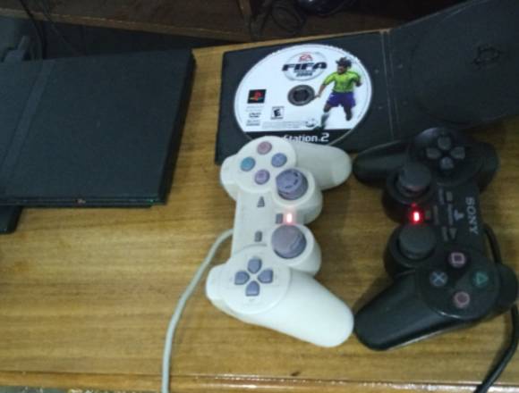 Play Station 2 + 2 controles + Fifa 2004