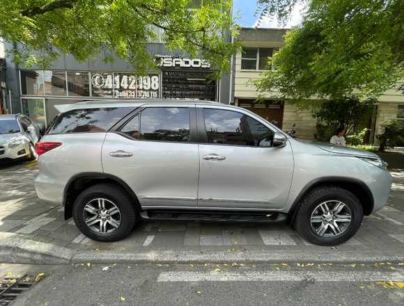 TOYOTA FORTUNER  2.7 AUTOMÁTICA 4X2 MODELO 2018