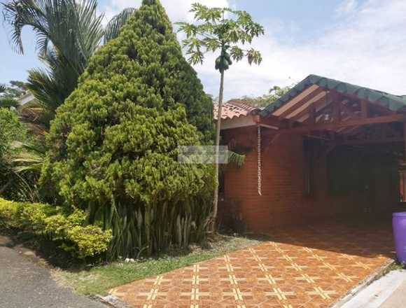 VENDO CASA 1 NIVEL, CAMPESTRE HACIENDA EL CASTILLO - NEGOCIABLE