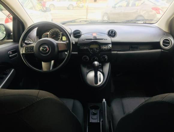 Mazda Demio 2014 $445,000.00 Negociable. 