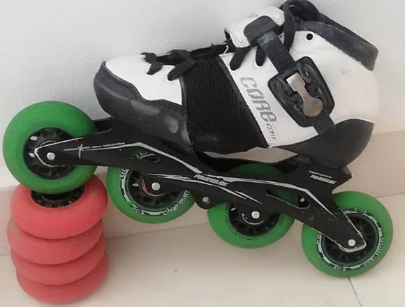 Patines  semiprofesionales   marca POWERSLIDE, 