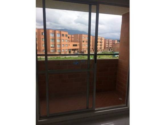 Se vende apartamento en los pinos T1402