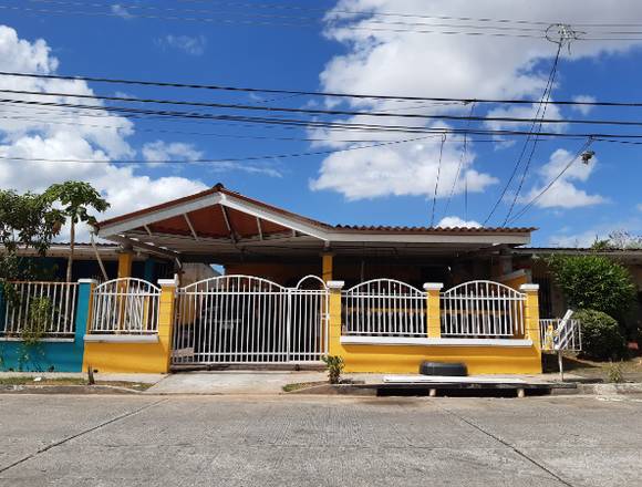 SE VENDE CASA EN PRADERAS DE SAN ANTONIO