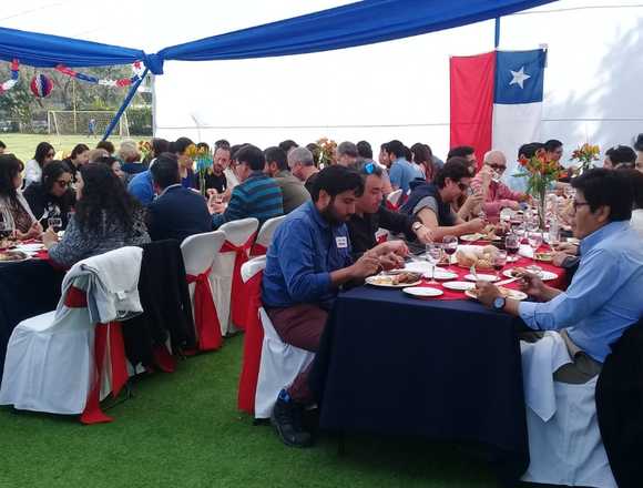 Banquetería Fina & Producción de Eventos.