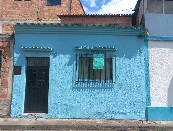 CASA ECONOMICA EN TARIBA.