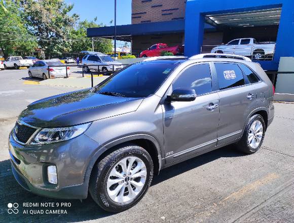 Se vende Kia Sorento full extra