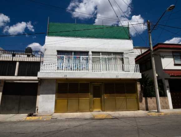 CASA DE TRES NIVELES EN VENTA EN PRADO VALLEJO