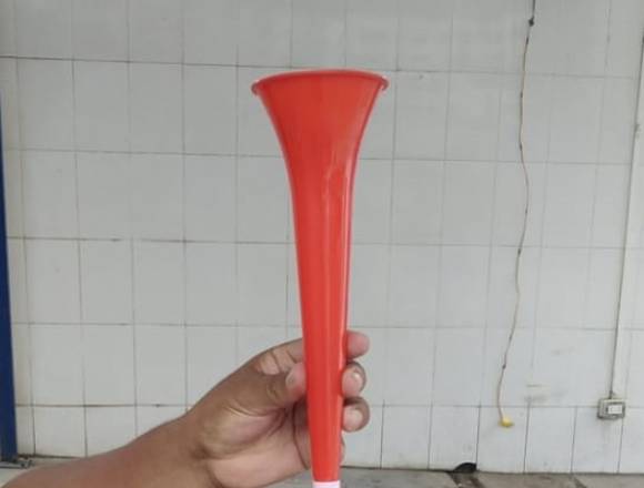Vuvuzelas Chicharras Cornetas Plastico Bocinas