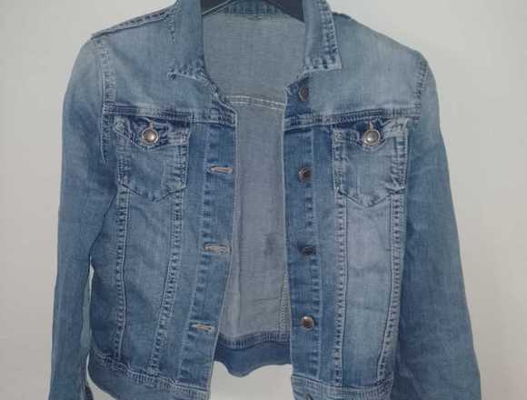 vendo chaquetas vaqueras y jeans