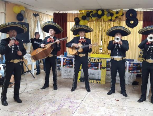 Mariachis en el valle de los chillos 