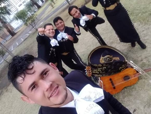 0995287562""Jvc servicio garantizado mariachis 