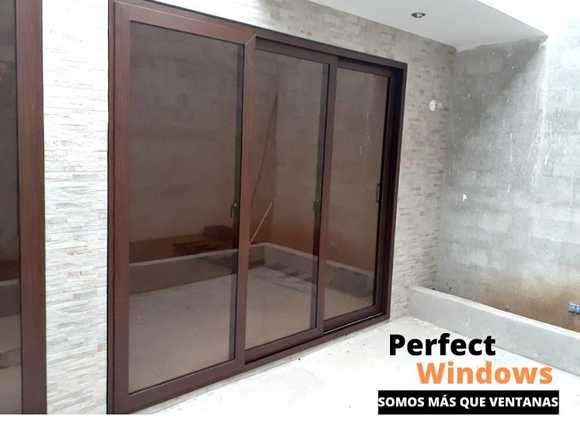  PUERTAS EN PVC IMITACION MADERA