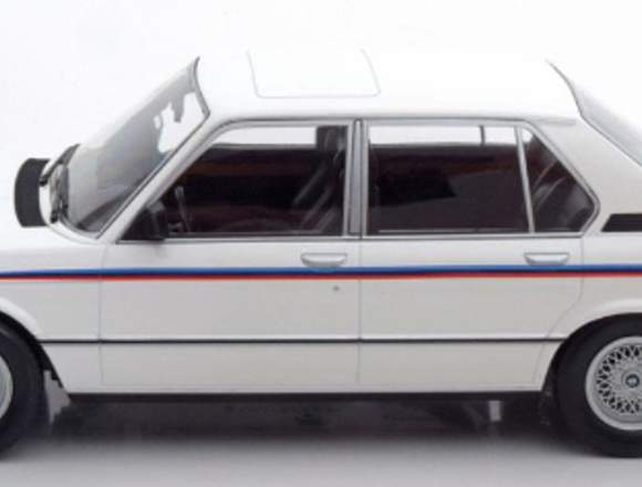 BMW M535i E12 1980 - Norev 1/18