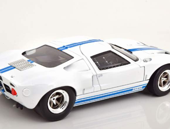 Ford GT40 Wide Body 1968 - Solido 1/18