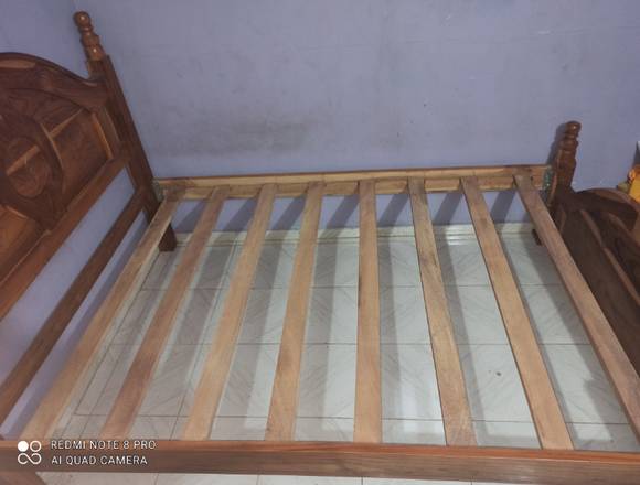 CAMA DOBLE DE TECA TALLADA