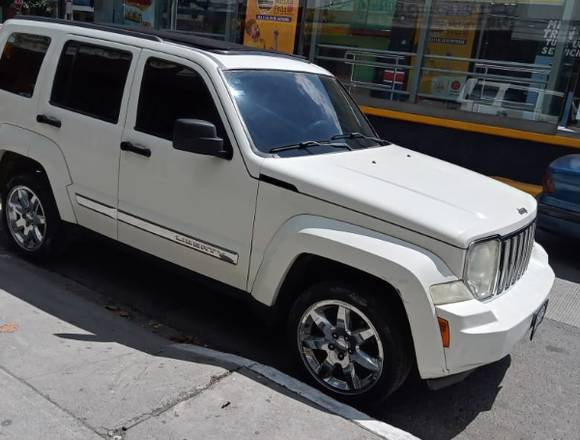 Vendo Jeep Liberty 2008  