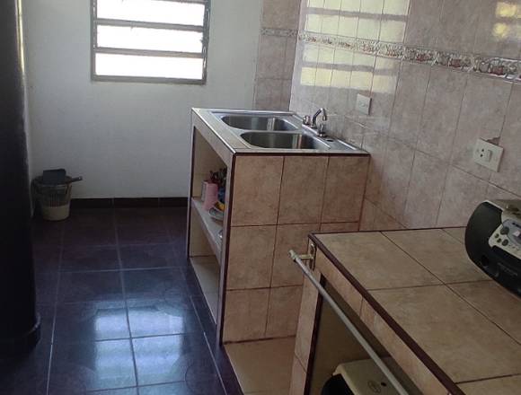 Apartamento Urb. La Isabelica Bloque 12. FOA-1508