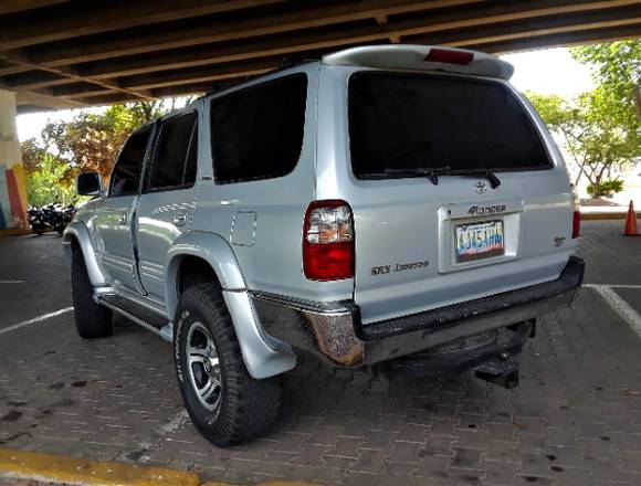 4 Runner 4x4 traccion rustica camioneta Toyota