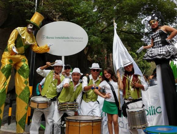 Zanqueros y Batucada: Activaciones e Inauguración