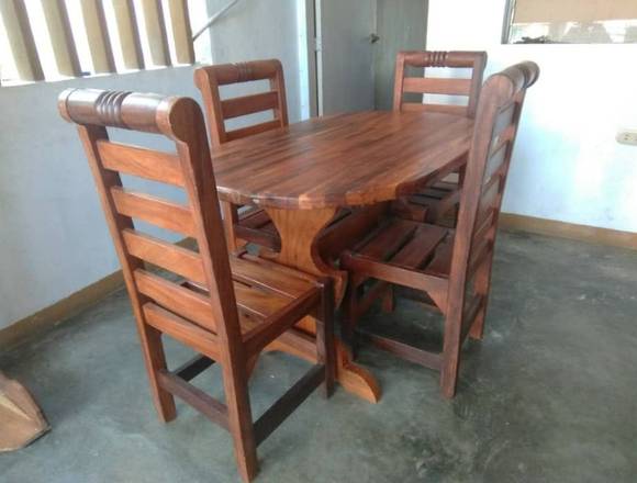 Juego Comedor de Madera Nogal