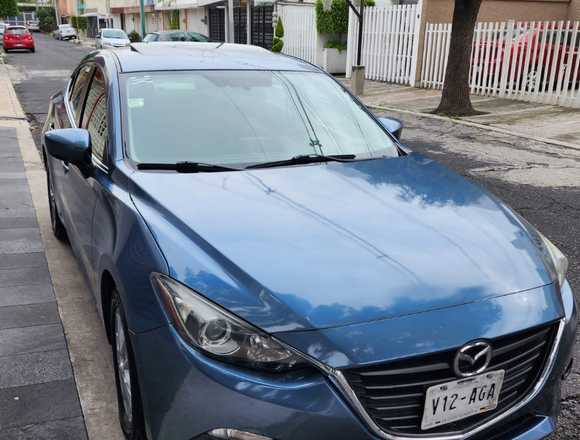 Vendo Mazda 3 Sedan color Azul